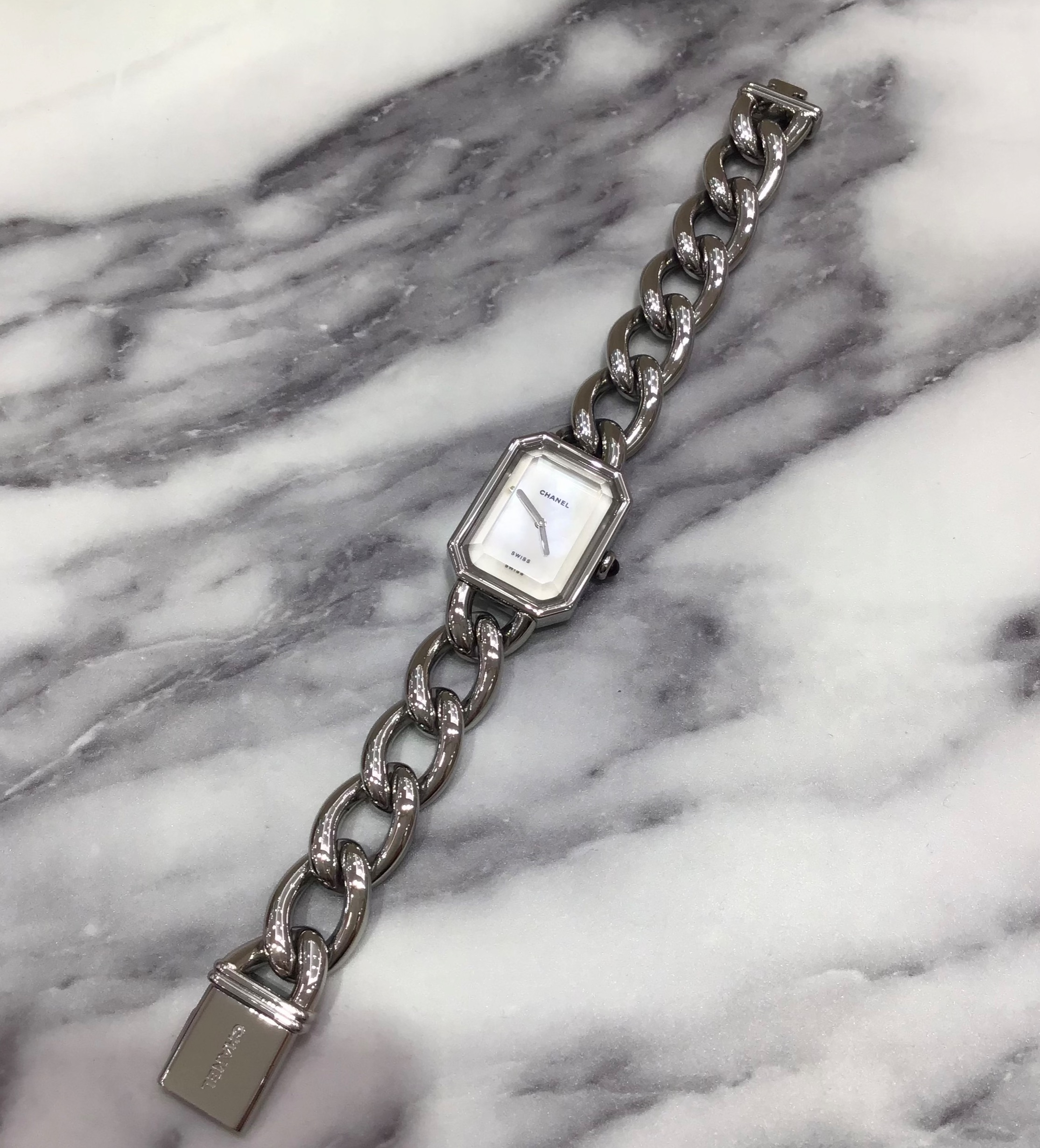 Chanel 時計ビンテージ シャネルの腕時計（CHANEL）| 東京銀座のヴィンテージドレス