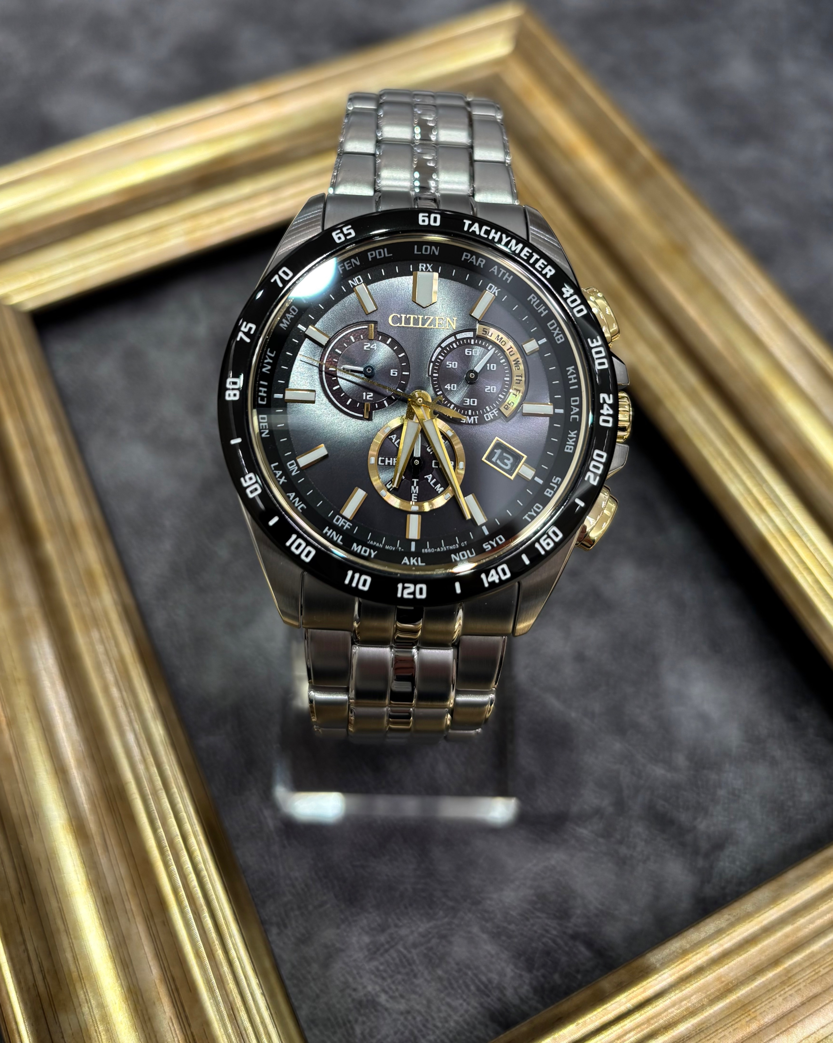 CITIZEN COLLECTION》ブラック×ゴールドの華やかな新モデルの発売