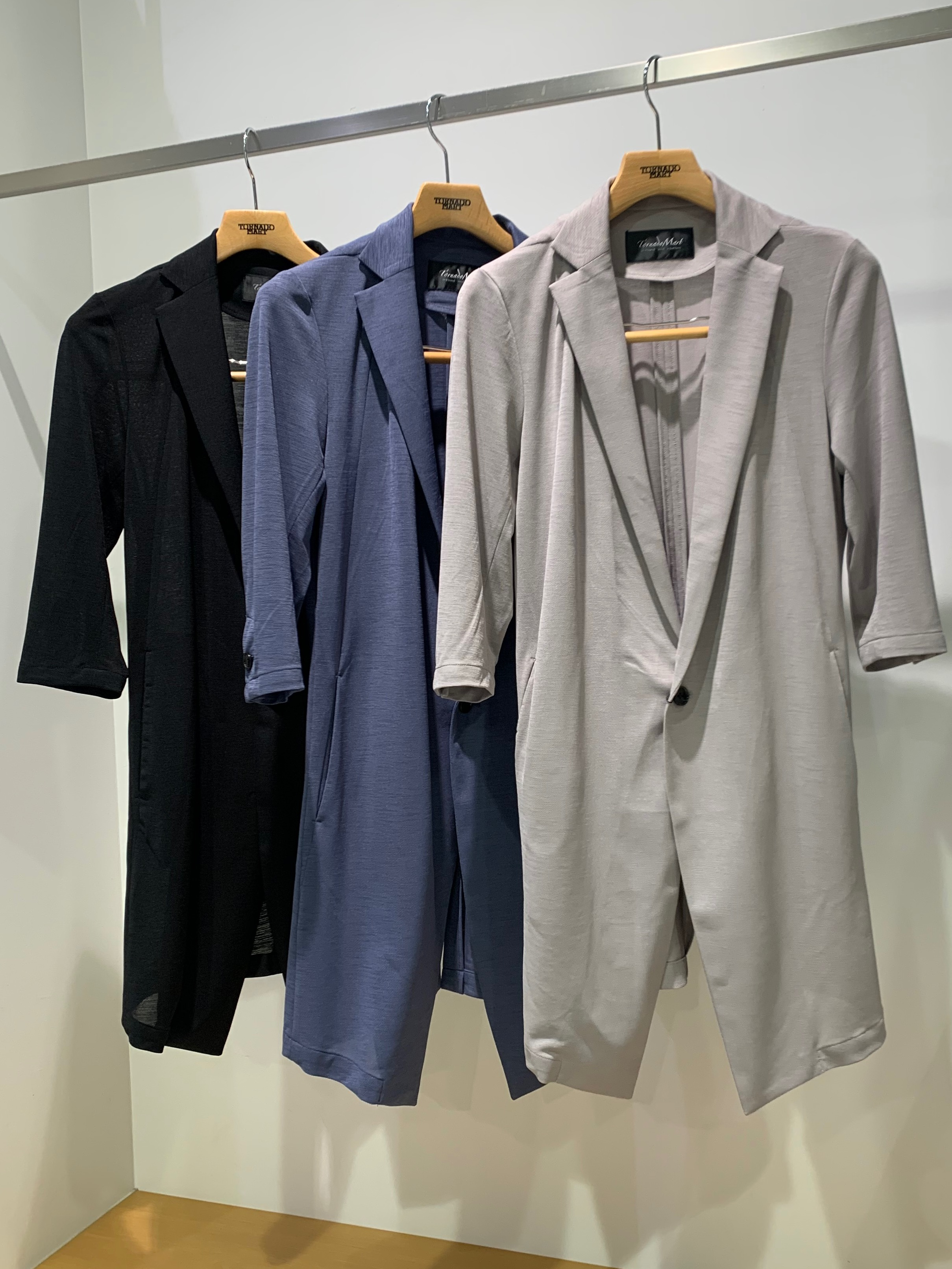 値下げ！夏のパーティ―やリゾートに☆新品★TORNADO MART セットアップ a5e6b6a7.png