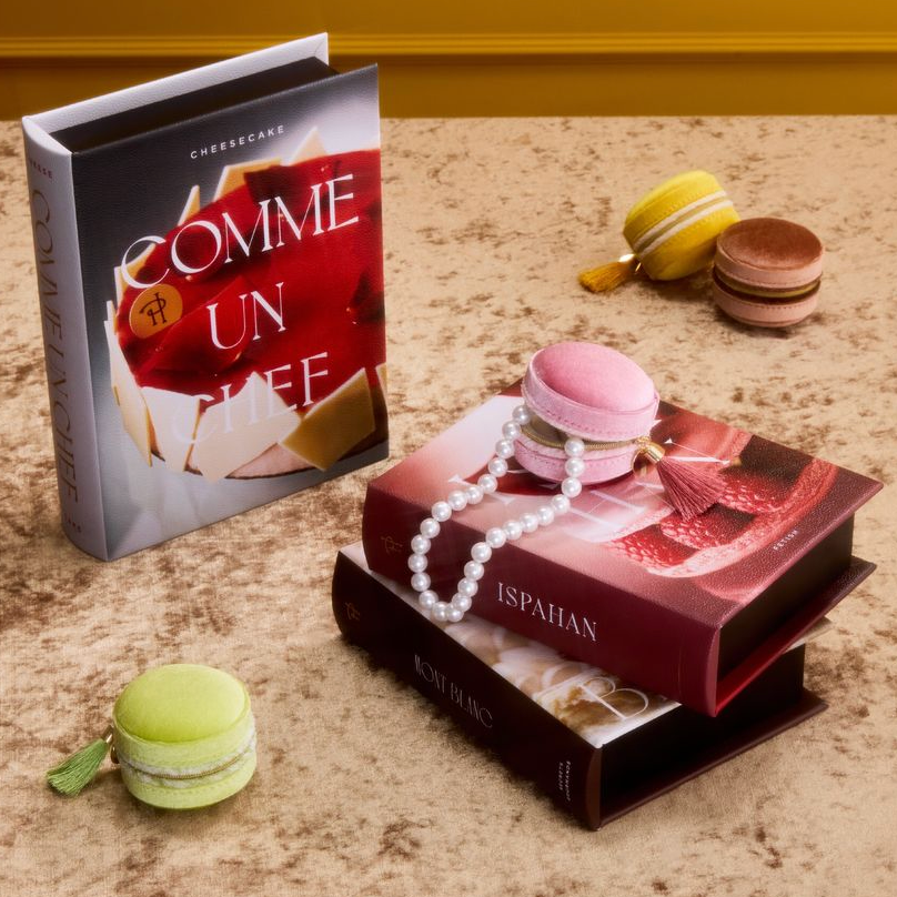 NEW】ピエール・エルメ・パリを代表するマカロンのジュエリーボックス