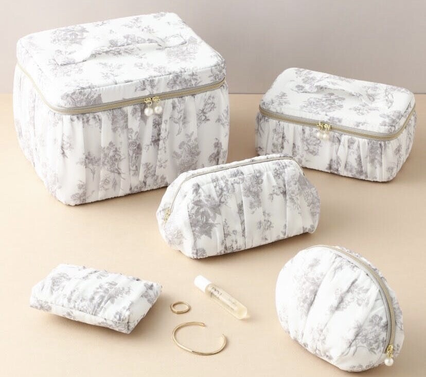 NEW】クラシックで落ち着いたポーチたち🌞 │Francfranc │ ショップ