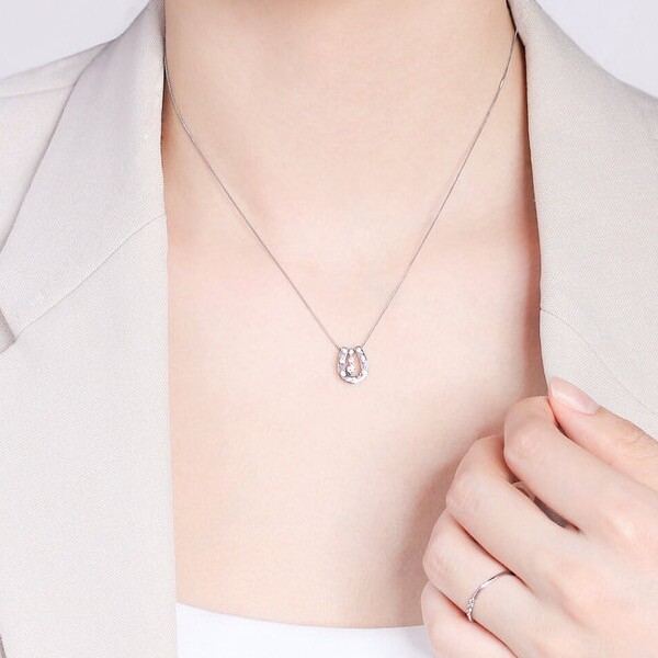 プラチナ ダイヤモンド 馬蹄 ネックレス │ブルーム │ ショップブログ