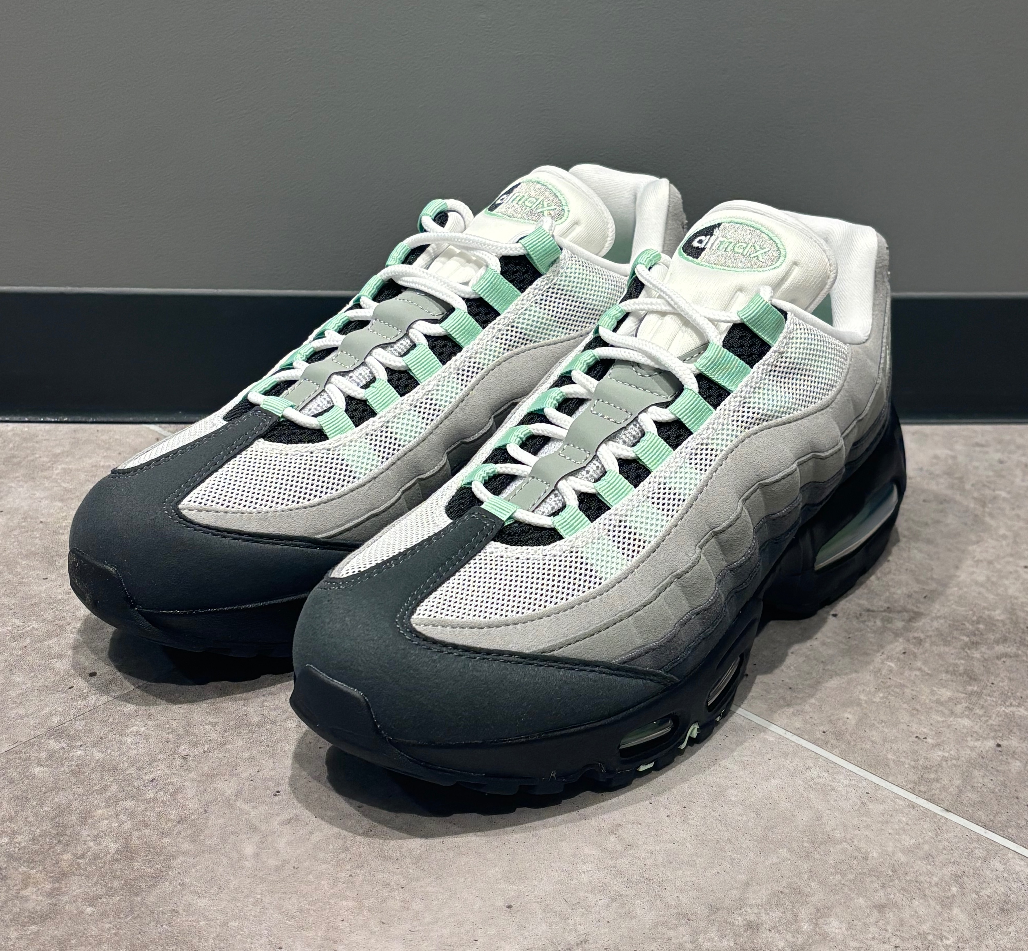 AIRMAX95から新色登場❗️ │ABCマートグランドステージ │ ショップ