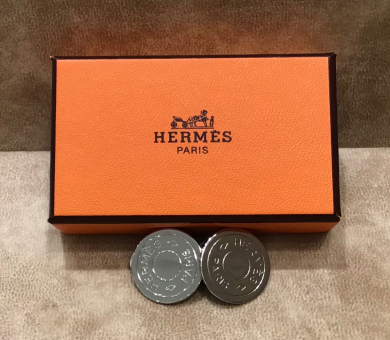 【ヴィンテージ】HERMESイヤリングをご紹介！