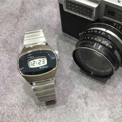 【TIMEX】初の液晶ディスプレイ搭載モデルの復刻登場！