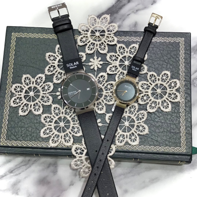 【BERING】シンプルデザインに深緑が映えるソーラーウォッチ☆