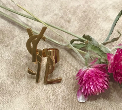 【ヴィンテージ】YSLのリングをご紹介！！
