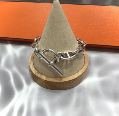 【ヴィンテージ】HERMESブレスレットをご紹介！