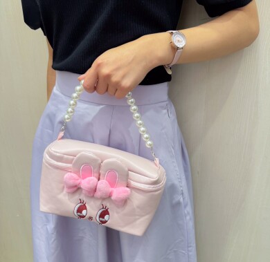 エスターバニーコラボ発売！