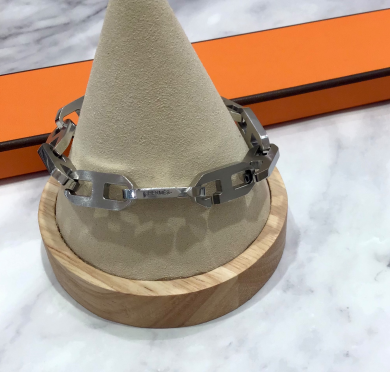 【ヴィンテージ】HERMESブレスレットをご紹介！