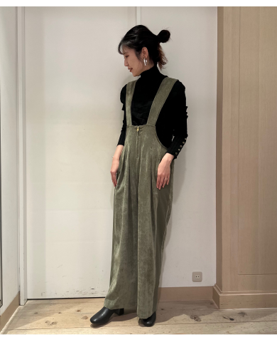 秋に着たくなるコーデュロイサロペ✨
