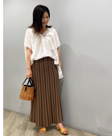 夏でも涼しく着れるニットスカート🧶