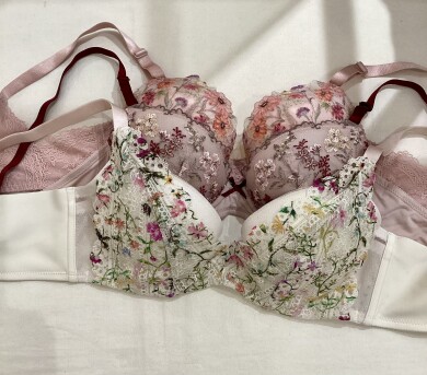 バレンタインシーズンに🩷ピンクの下着集めました☺️