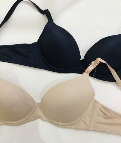 夏にぴったり！肩紐がないブラジャー
