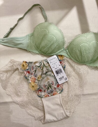 春の新作でクロスコーデ☘️