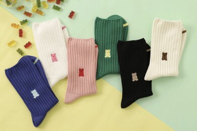 カラフルベア刺繍ソックス🧸