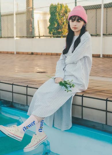 flowerロゴアメリブソックス🌸