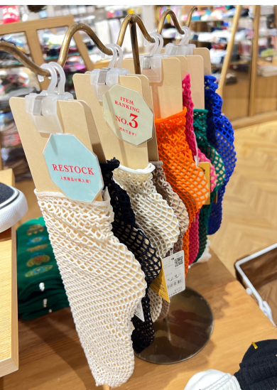新作続々入荷中の店内💓