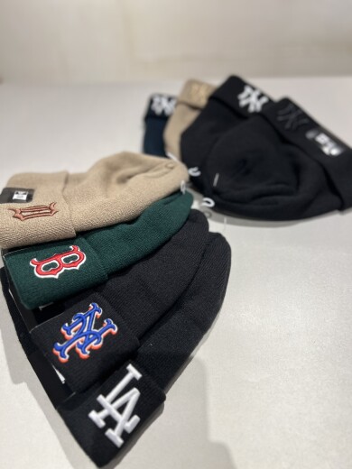 【NEWERA】大人気のニット！！