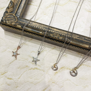 『WISH UPON A STAR 』ペアネックレス