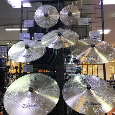 シンバル、スネアドラム入荷しました。