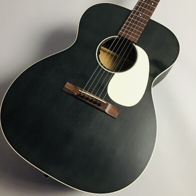 Martin 000-17E Black Smoke入荷しました！