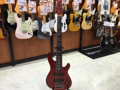 中古6弦ベース入荷！