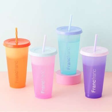 【NEW】カップの色が変わる不思議なタンブラー🥤🌈