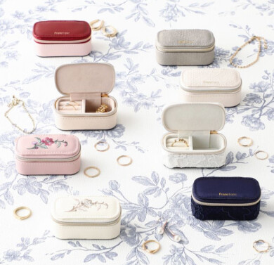 【オススメ】手のひらサイズのジュエリーボックス✨💖