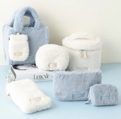 【NEW】ふわふわの素材感がかわいい🩷エコファーシリーズ💭