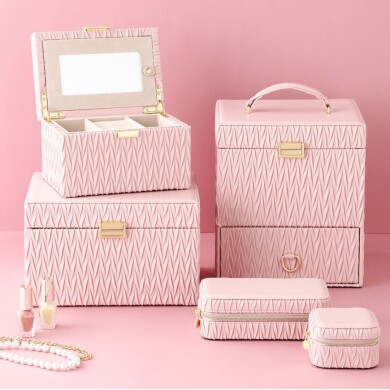 【NEW】心ときめくピンク🩷のジュエリー・コスメスペース💄✨💎