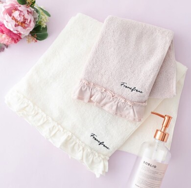 【SALE】ダブルフリルとロゴがワンポイントの可愛いタオルʚ🎀ɞ