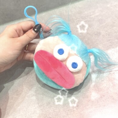 存在感抜群！ポーチ🤍💙