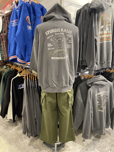 ヴィンテージ風デザインパーカー