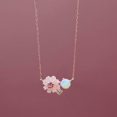 この秋つけたいコスモスジュエリー🌸