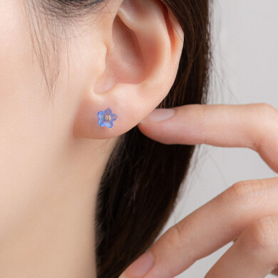 ネモフィラピアス💙