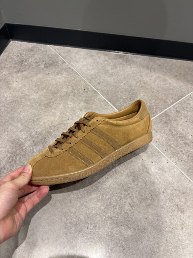 adidasのTOBACCO登場！