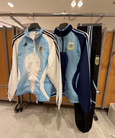 ⚽️ 期間限定 ADIDAS POP UP SHOP ⚽️