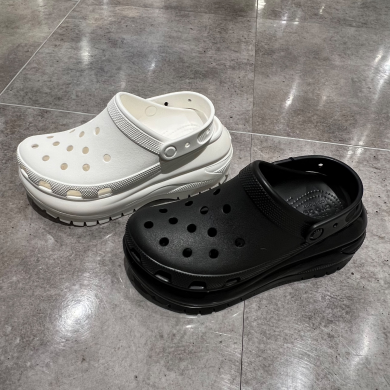 厚底crocs💞