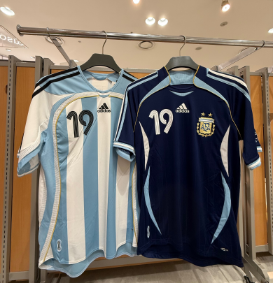 ⚽️ 期間限定 ADIDAS POP UP SHOP ⚽️
