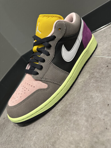 JORDAN 新作！！！