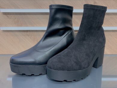 新作ブーツ入荷しました👢✨