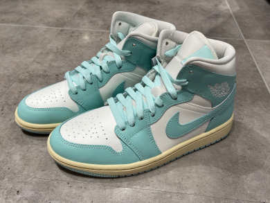 AIR JORDAN 1