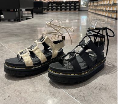 new!! マーチンサンダル🩰✨