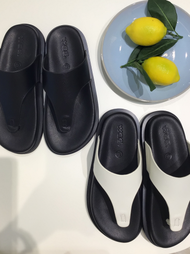 サンダル新作入荷