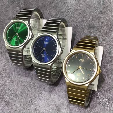 【CASIO】メタリック調で上質感のある新作モデル