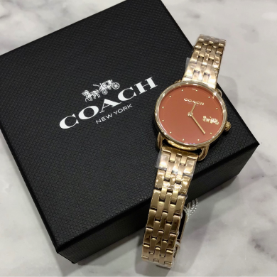 【COACH】自家用やギフトにいかがですか？☆