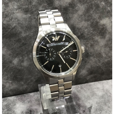 《Emporio Armani》洗練されたクロノグラフウォッチ