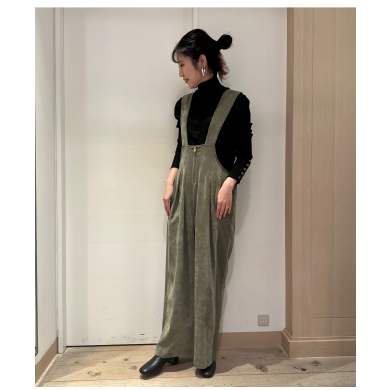 秋に着たくなるコーデュロイサロペ✨
