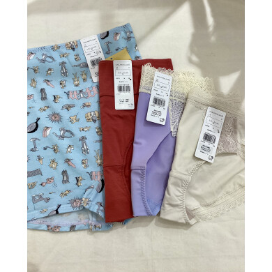  深履きショーツですっぽり安心😌